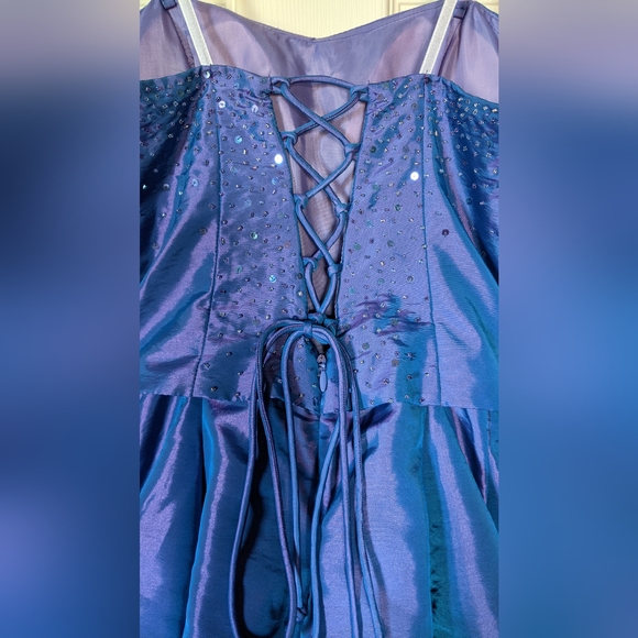 Purple Cocktail Dress ๐๐๐ - Picture 5 of 7